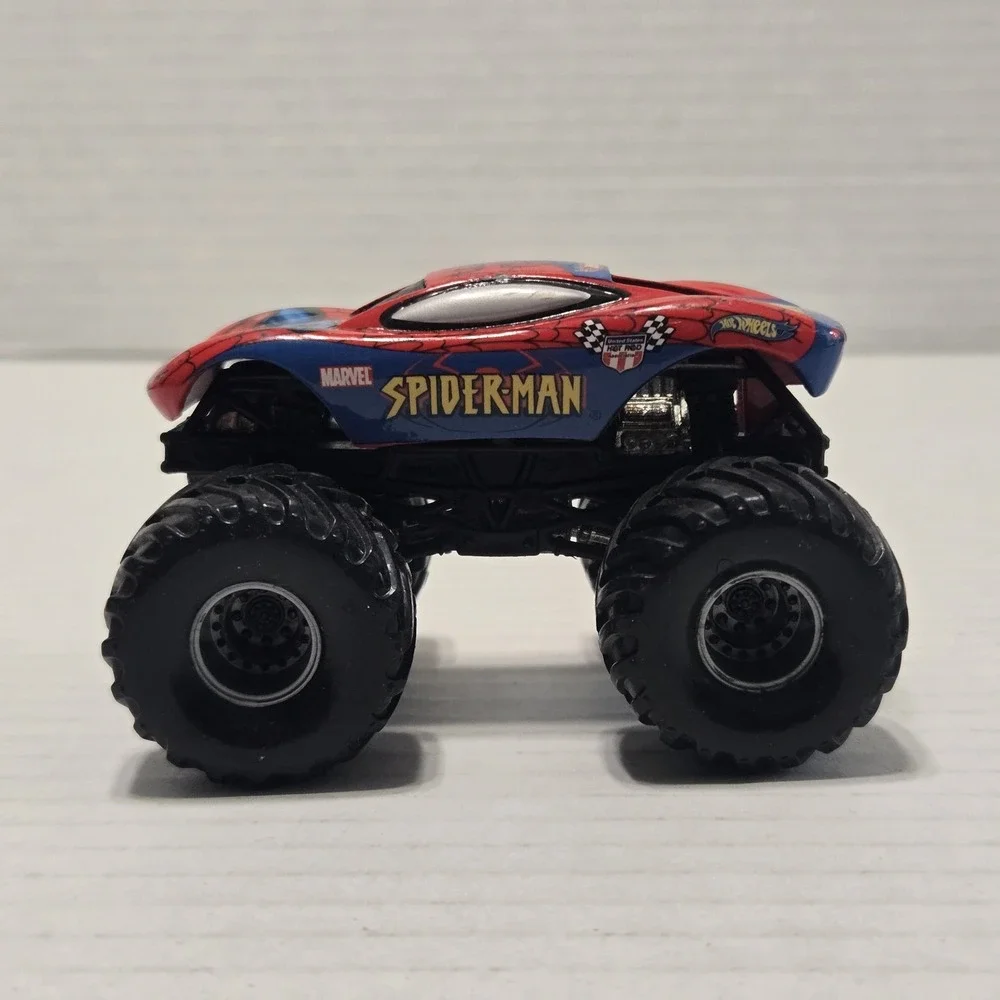 Hot Wheels Marvel‎ Spider-Man Diecast Truck 1:64 Scale Collectible Top